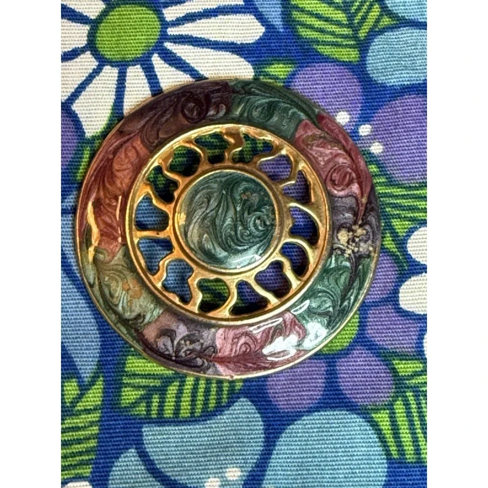 Vintage Enamel Gold Tone Circular Brooch Component Marbled Swirl Ornate‎ Design